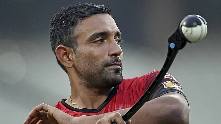Arrest Warrant Against Former Cricketer Robin Uttappa In EPF Deposits Fraud Case - Photo: X